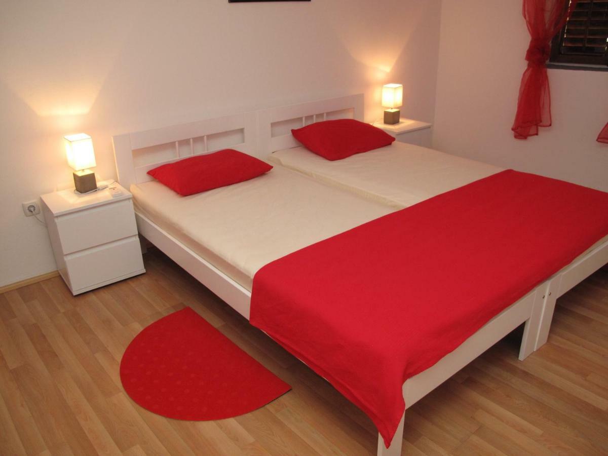Illy City Centre Apartment Šibenik Екстериор снимка