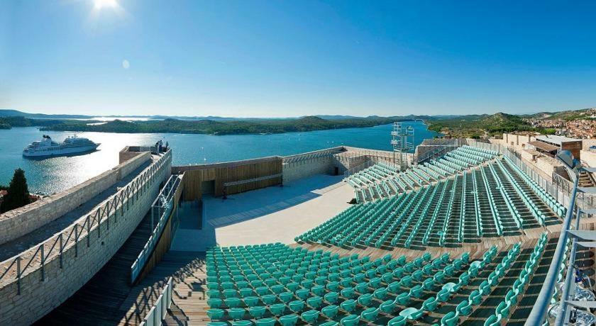 Illy City Centre Apartment Šibenik Екстериор снимка