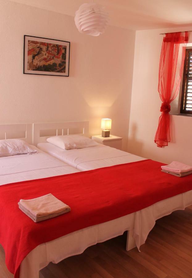 Illy City Centre Apartment Šibenik Екстериор снимка