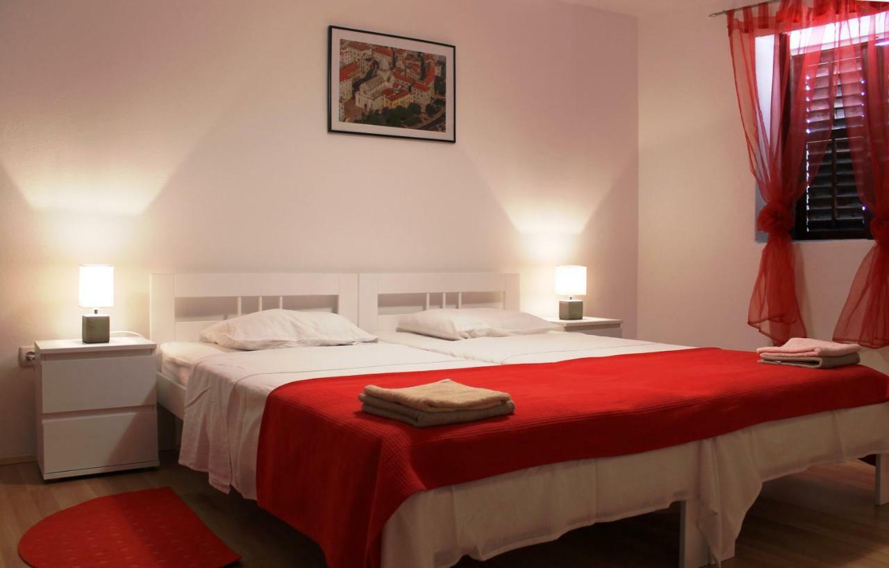 Illy City Centre Apartment Šibenik Екстериор снимка